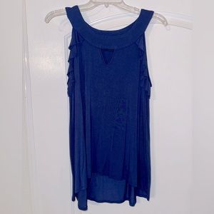 New Directions beautiful blue cold-shoulder top. Size PM